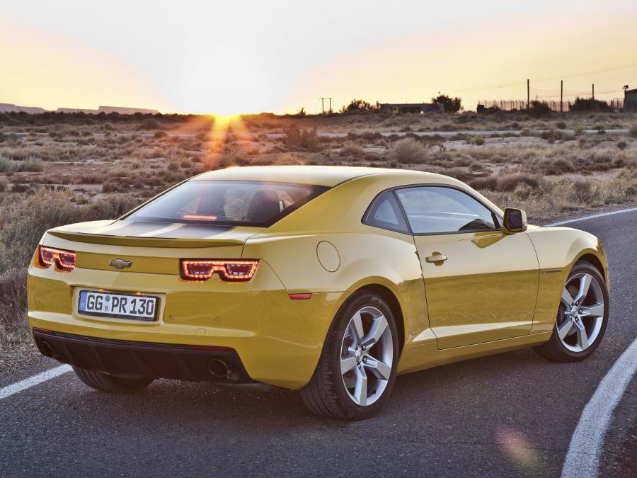  Chevrolet Camaro Coupe 2011 года  (EU) (фото 14 из 18)